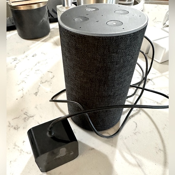 Amazon Echo 2nd Gen - Picture 1 of 1